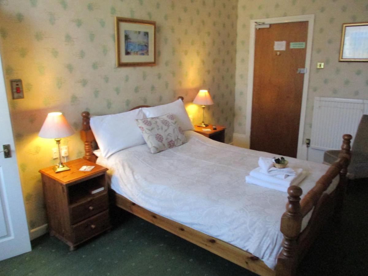 Bed and Breakfast Ashwood Grange Торкі Екстер'єр фото