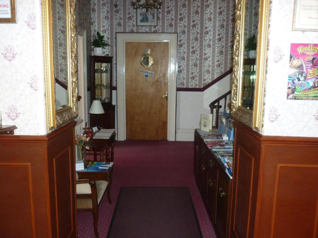 Bed and Breakfast Ashwood Grange Торкі Екстер'єр фото