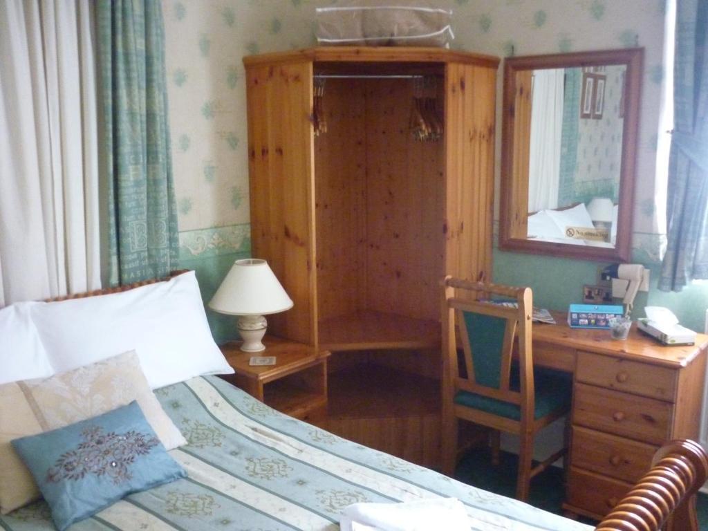Bed and Breakfast Ashwood Grange Торкі Номер фото