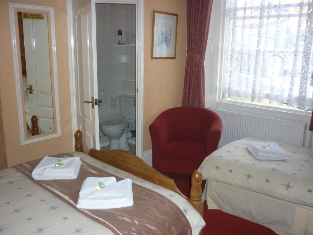 Bed and Breakfast Ashwood Grange Торкі Номер фото