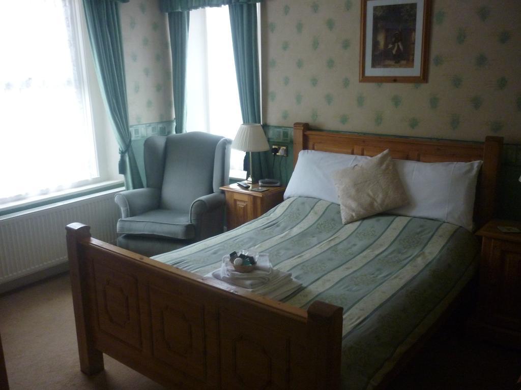 Bed and Breakfast Ashwood Grange Торкі Екстер'єр фото