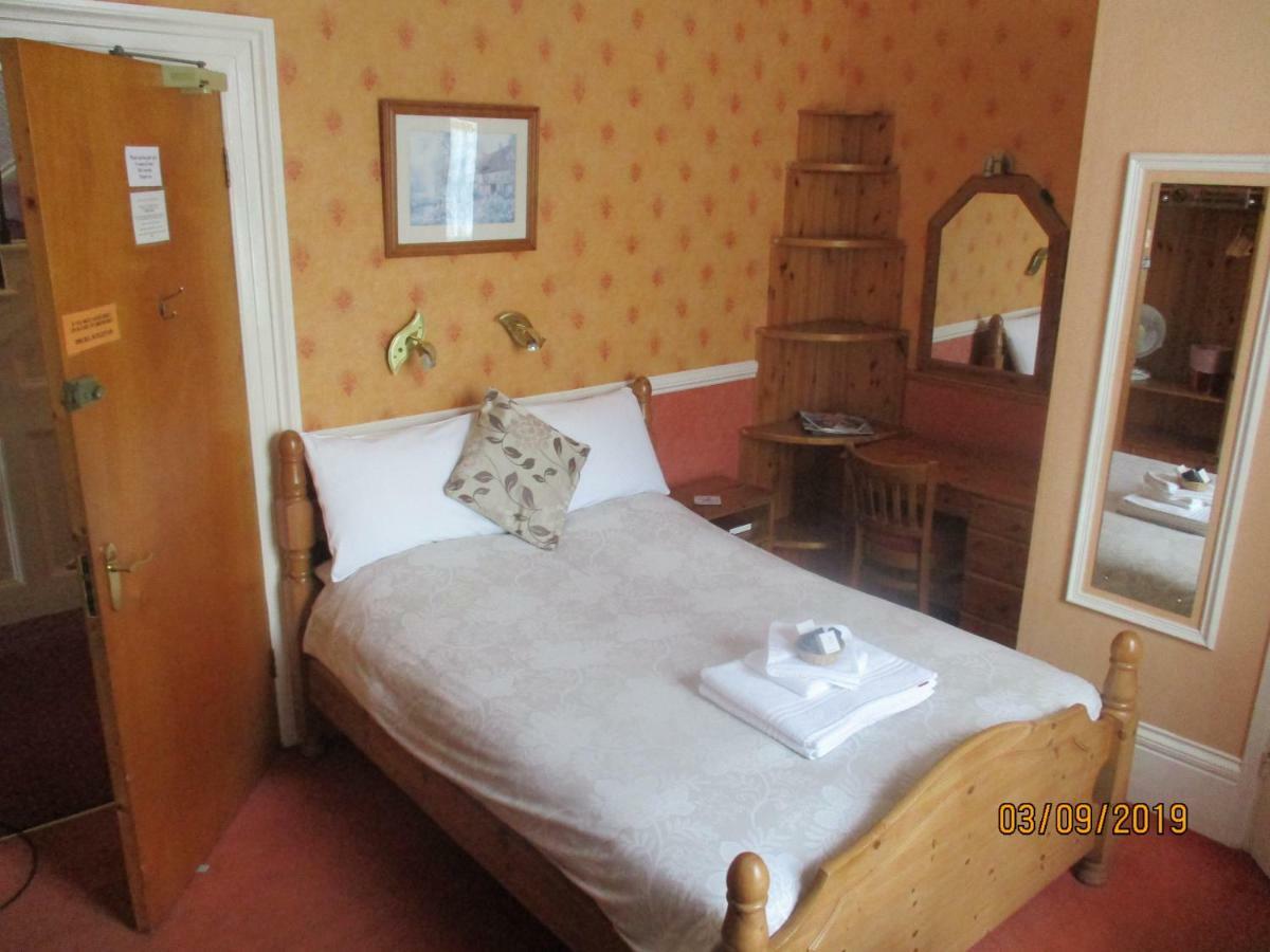 Bed and Breakfast Ashwood Grange Торкі Екстер'єр фото